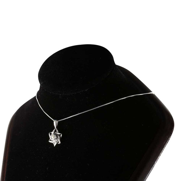 מגן דוד בשיבוץ אבנים