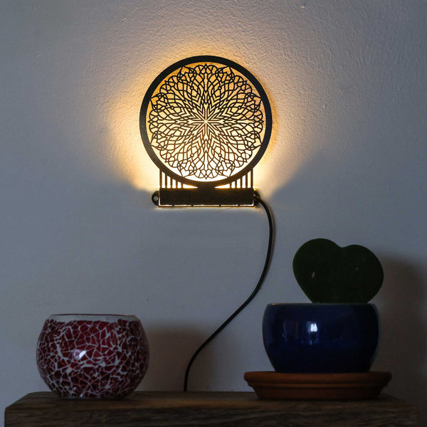 מנורת מנדלה לקיר