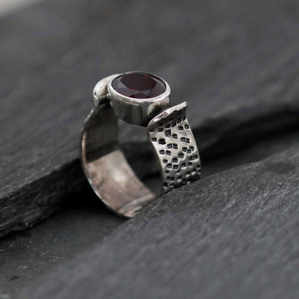 טבעת אבן סמוקי