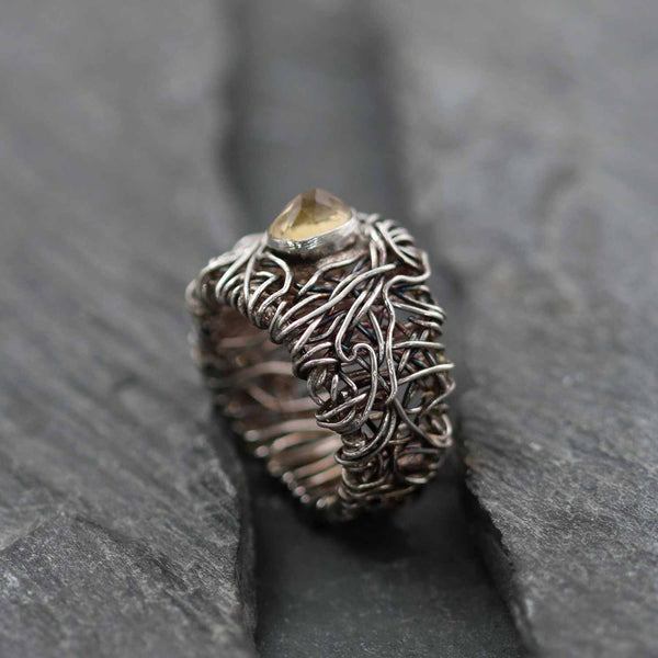 טבעת אבן סיטרין בעבודת יד